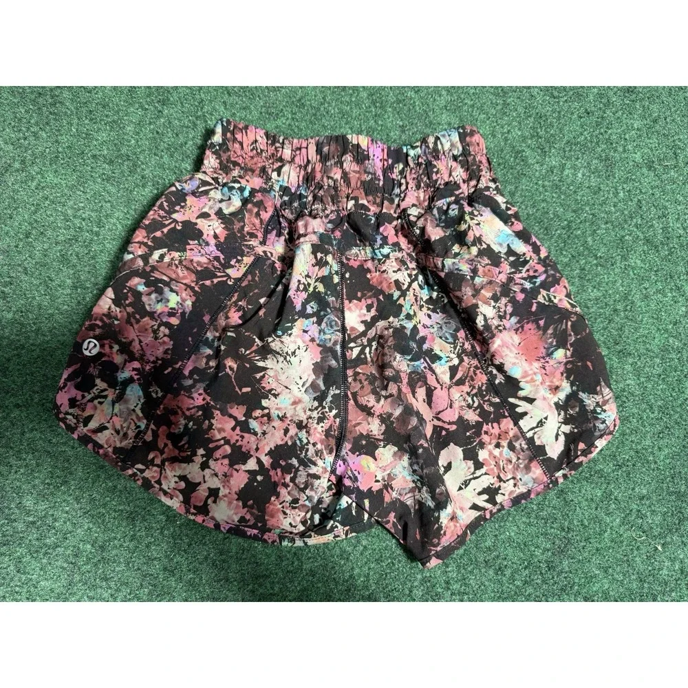 lululemon athletica shorts are